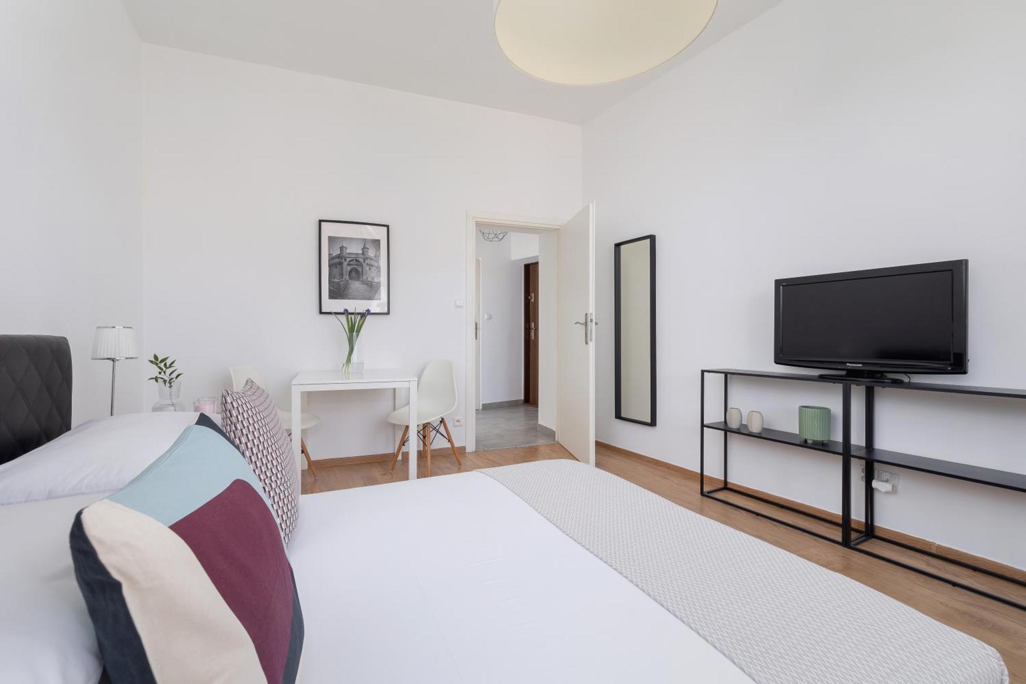 1-Bedroom Apartment - Dluga 65 Street Cracovie Extérieur photo