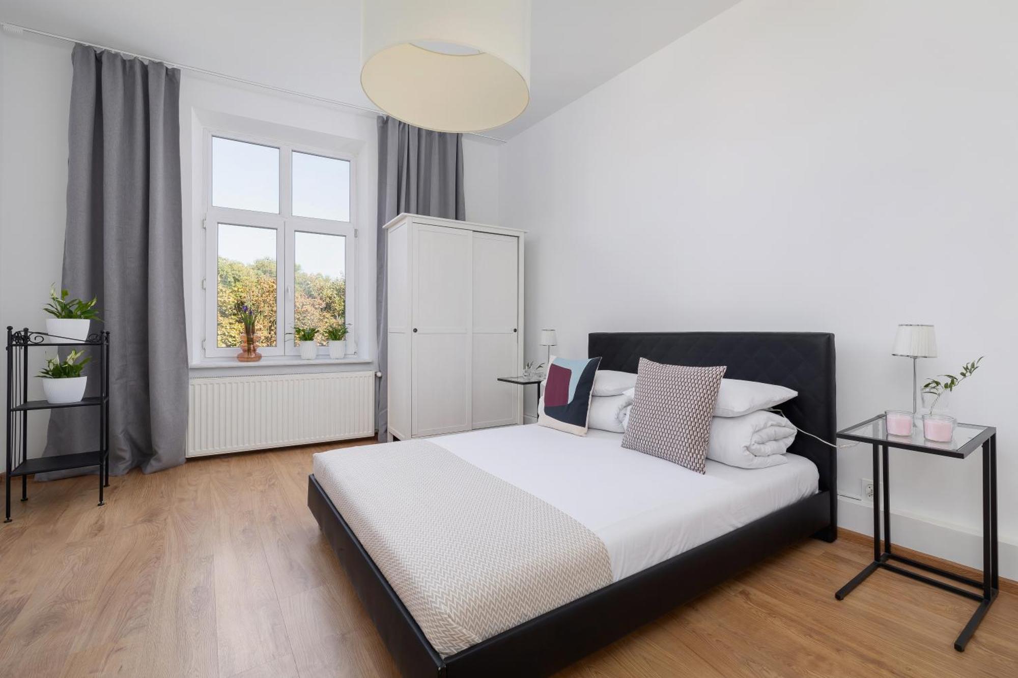 1-Bedroom Apartment - Dluga 65 Street Cracovie Extérieur photo